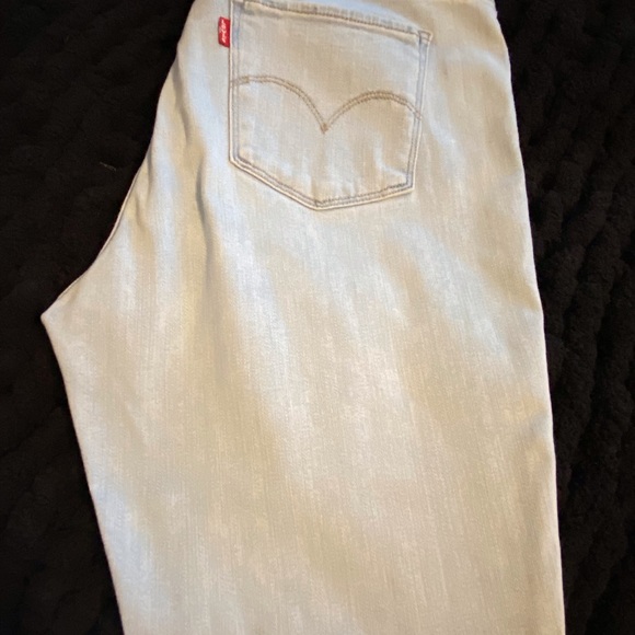 Levi’s 711 Skinny Jean - Picture 5 of 7
